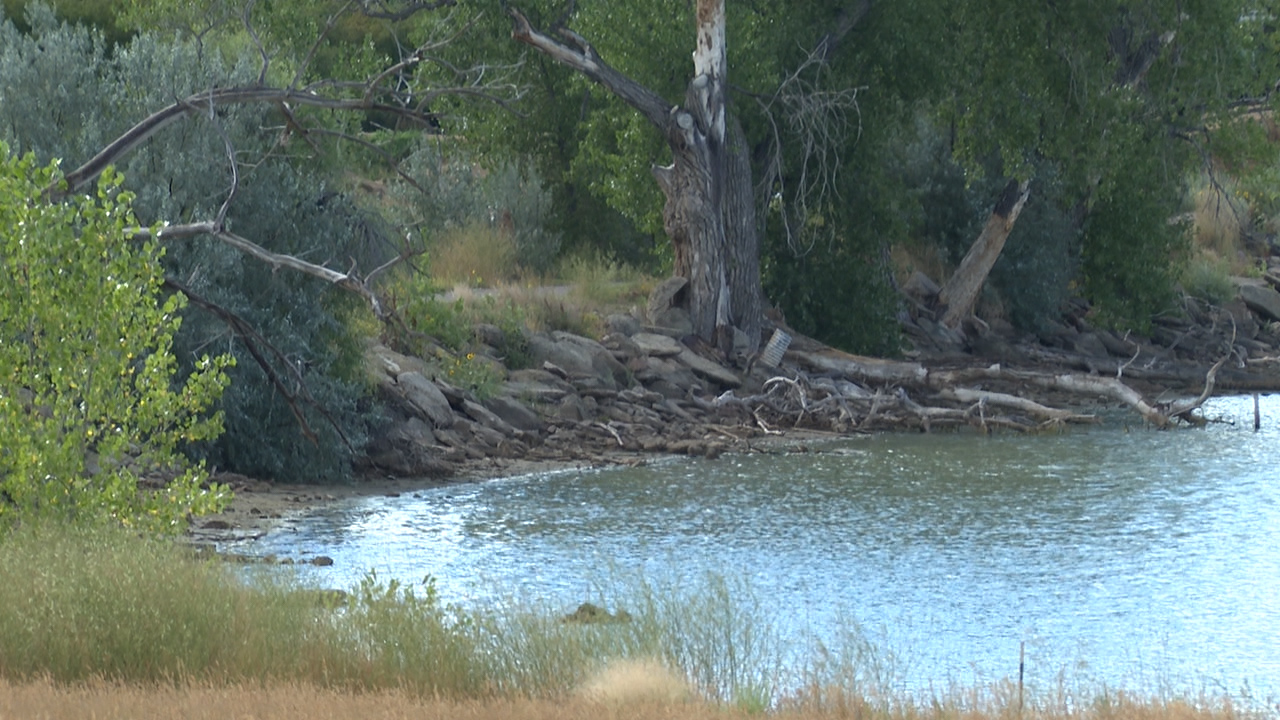 You are currently viewing Neighbors shocked after man says he was stabbed while fishing at McKay Lake