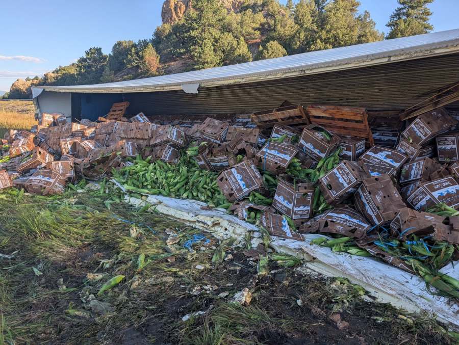 Read more about the article Semitrailer transporting corn overturns in Custer County