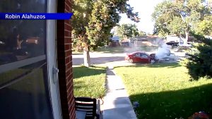 Read more about the article Multiple parked vehicles damaged in Sunday evening crash in Aurora neighborhood