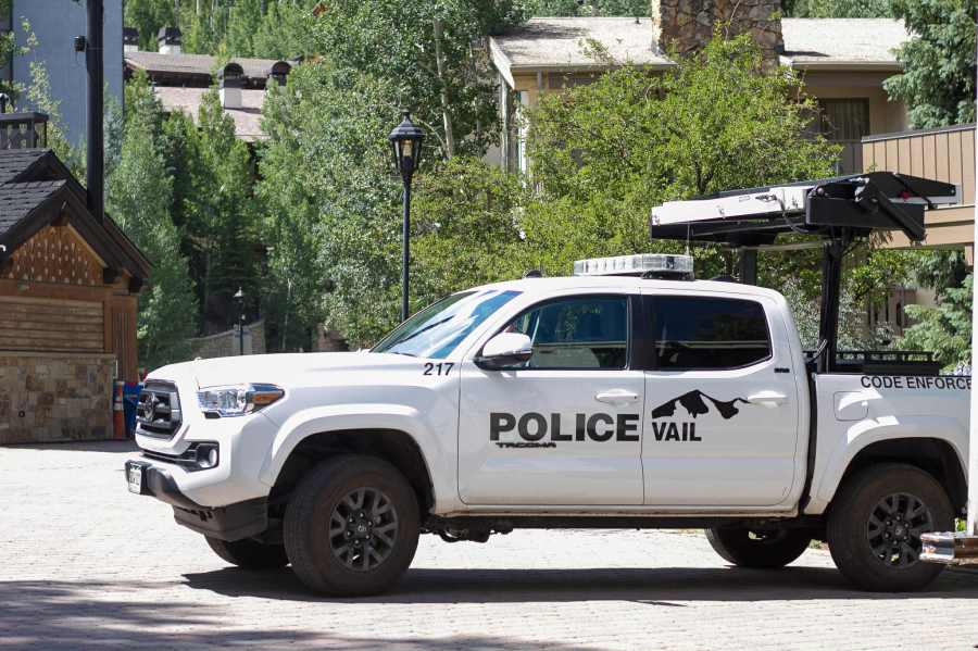 You are currently viewing Pedestrian seriously injured in Vail car crash