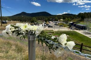 Read more about the article Evergreen High School students, staff invited to pick up left behind items on Sunday