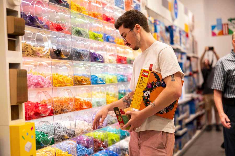 You are currently viewing Photos: Inside the grand opening of Colorado's 3rd Lego store