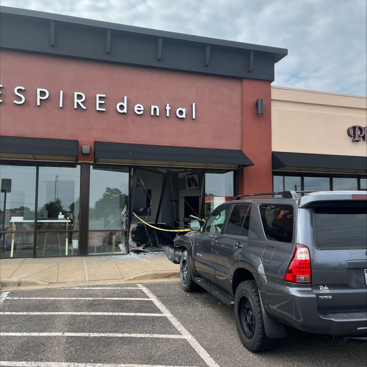 You are currently viewing Driver hits gas, not brakes, crashes into building in Douglas County