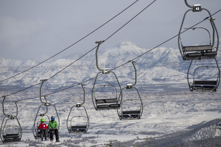 You are currently viewing Powderhorn Mountain Resort seeks to replace West End double chairlift