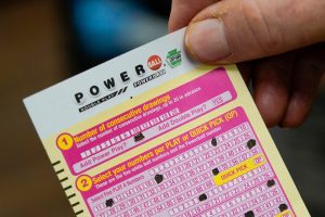 Read more about the article Three lucky Coloradans score big as Powerball jackpot rises to $1.3B