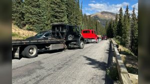 Read more about the article 12 vehicles towed on Guanella Pass for illegally parking