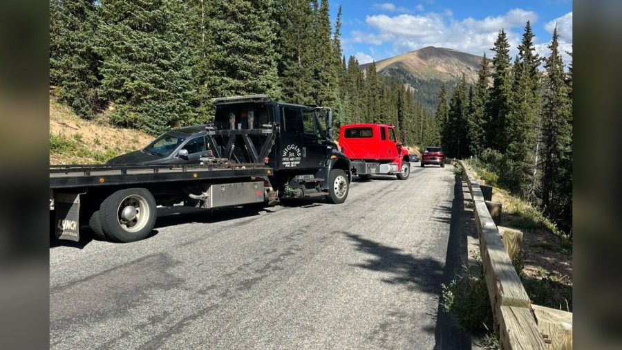You are currently viewing 12 vehicles towed on Guanella Pass for illegally parking