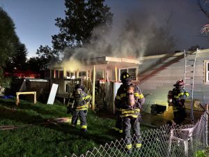Read more about the article Fire crews extinguish blaze at mobile home in Arvada