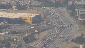 Read more about the article Southbound I-25 closed for multi-vehicle crash near Lone Tree