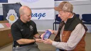 Read more about the article Musician trades clarinet for hand cuffs