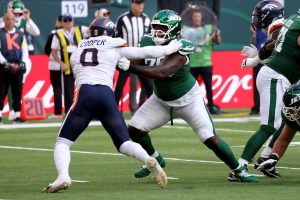 Read more about the article Broncos players earn back-to-back Defensive Player of the Week awards