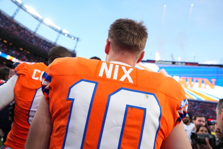 You are currently viewing Nix joins Elway, Manning in history books after Sunday win