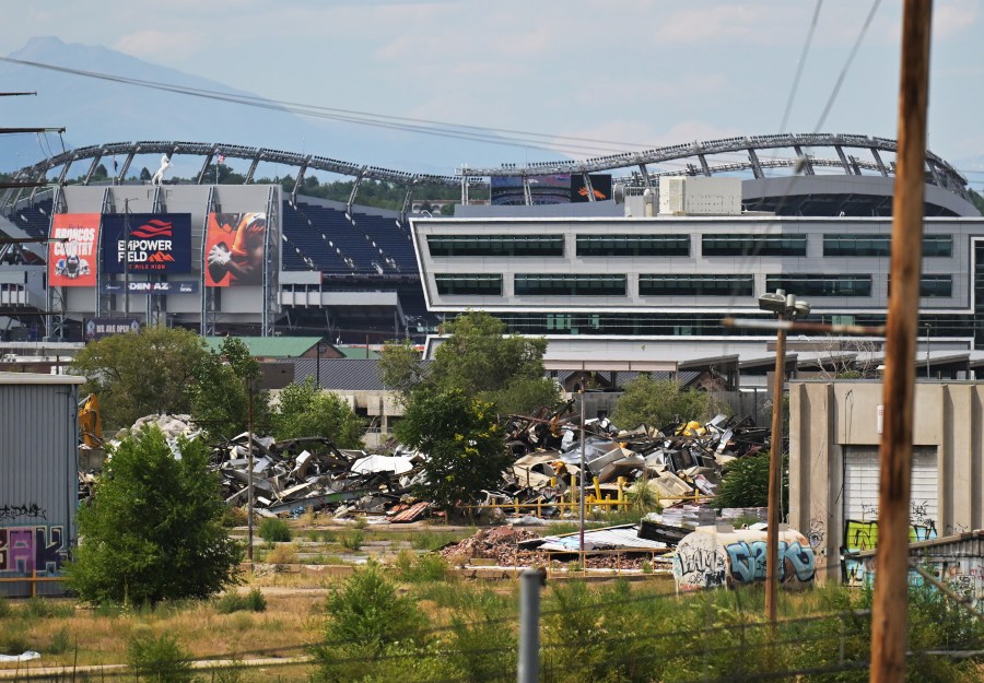 Read more about the article Broncos owners want to host Super Bowl in new stadium