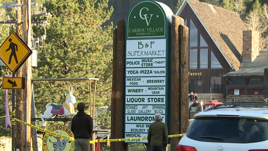 You are currently viewing Despite loss of 'heart of Nederland,' residents rally to maintain the town's soul