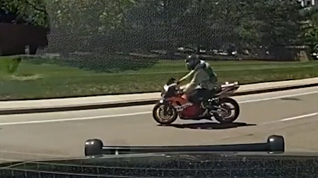 You are currently viewing Dash cam catches high speed chase involving a motorcycle through Douglas County streets
