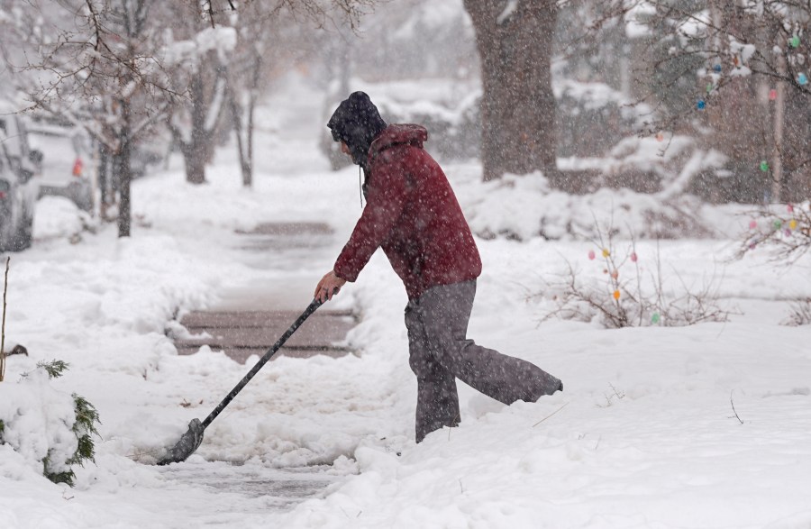 You are currently viewing Denver's first snow could be one of the latest in history