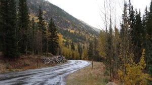 Read more about the article 'No threat' at Guanella Pass after sheriff's office finds man carrying rifle, wearing mask