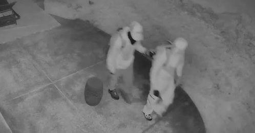 You are currently viewing Caught on camera: Douglas County deputies seek burglary suspects in Castle Pines