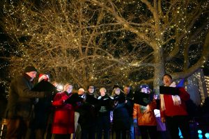 Read more about the article Jingle all the way: Colorado radio station announces start of wall-to-wall Christmas music