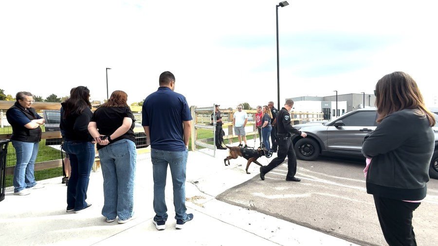 You are currently viewing Thornton Police Citizens Academy offers residents inside look at law enforcement