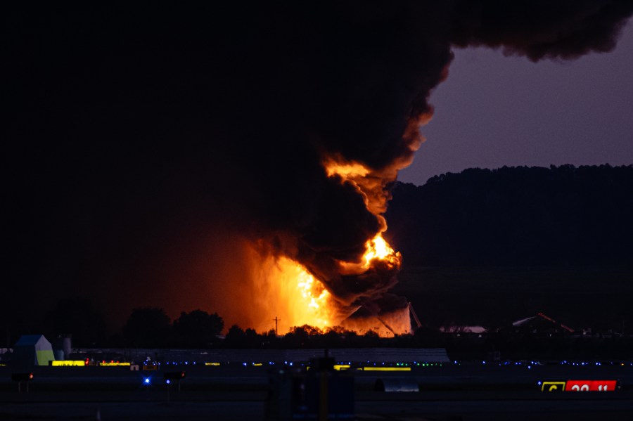 Read more about the article UPS cargo plane with 3 aboard crashes, explodes on takeoff at Louisville airport, igniting huge fire