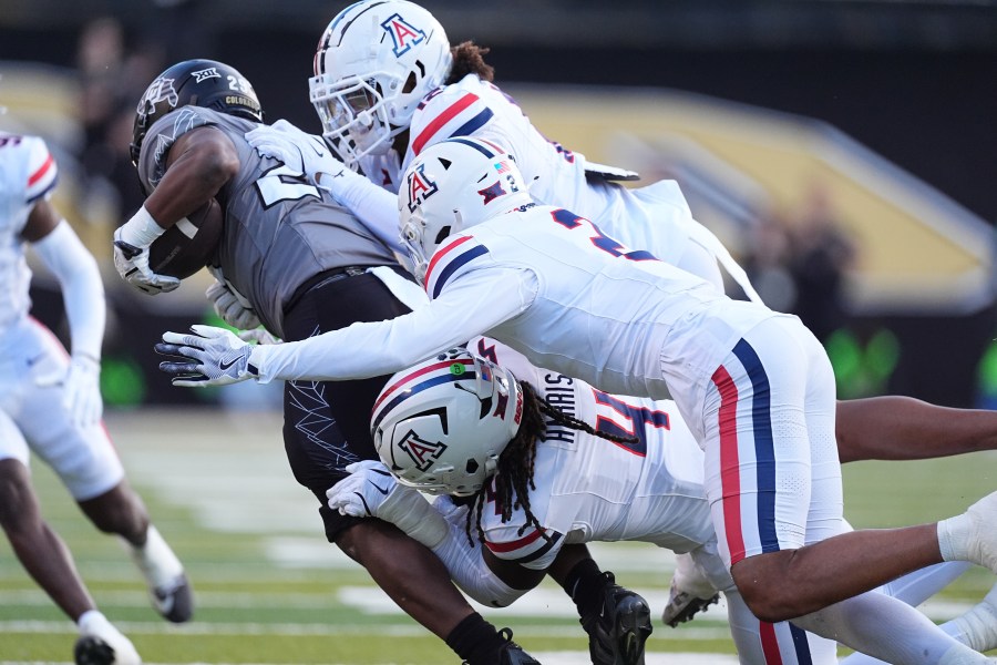You are currently viewing Noah Fifita's 4 TD throws, Arizona's 5 takeaways help Wildcats crush Colorado 52-17
