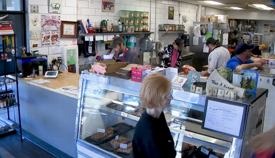 Read more about the article Fort Collins butcher shop giving away free meat to help feed families during shutdown