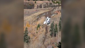 Read more about the article 1 dead after semitrailer crashes down side of mountain